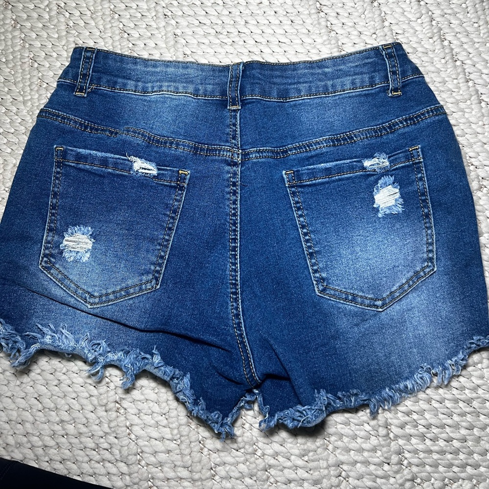 super cute jean shorts